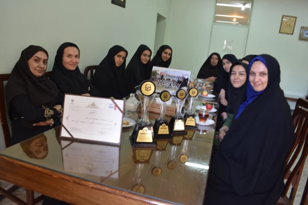 تقدیر و تشکرسرپرست پردیس فاطمه زهرا (س) اصفهان از نمایندگان تیم های ورزشی شرکت کننده در بیست و دومین المپیاد ورزشی