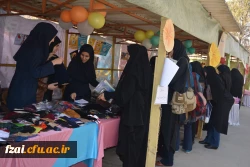 برپایی بازارچه خیریه در پردیس فاطمه زهرا سلام الله علیها