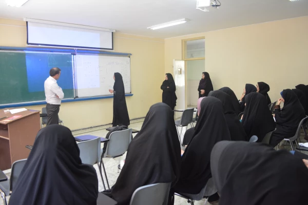 برگزاری دوره آموزشی طرح شهاب در پردیس فاطمه زهرا (س) اصفهان