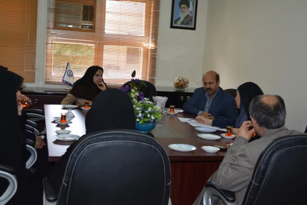 بازدید دکتر موسی پور از پردیس فاطمه زهرا (س) اصفهان