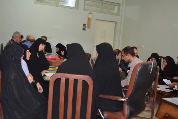 جلسه هماهنگی مصاحبه گران با سرپرست پردیس جهت رعایت پاره ای از نکات :احترام و تکریم افراد داوطلب