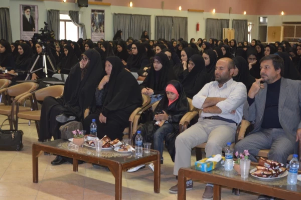 مراسم افتتاحیه سال تحصیلی جدید و بزرگداشت هفته دفاع مقدس