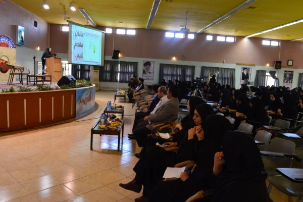 برگزاری همایش " مدیریت پسماند" در پردیس فاطمه زهرا (س)