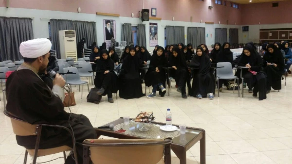 برگزاری کرسی آزاداندیشی در پردیس فاطمه الزهرا (س) اصفهان