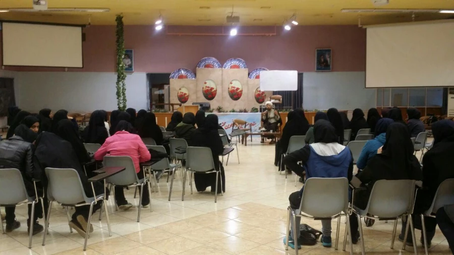 برگزاری کرسی آزاداندیشی در پردیس فاطمه الزهرا (س) اصفهان