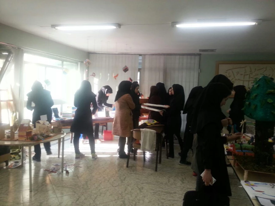 برگزاری نمایشگاه آثار پژوهشی اساتید و دانشجومعلمان پردیس فاطمه زهرا (س)