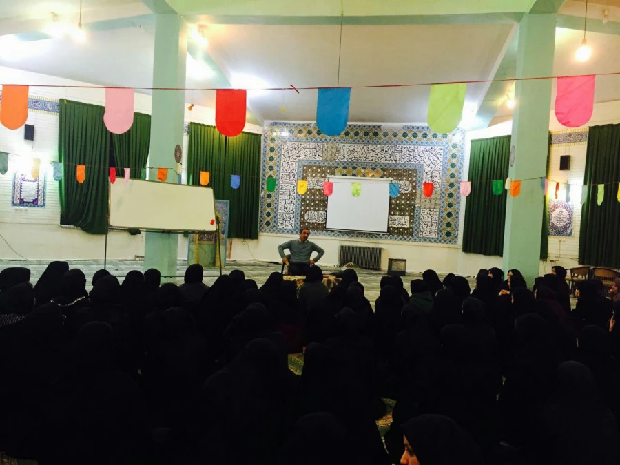 آغاز دوره "راه و رسم عاشقی" با حضور آقای دکتر سید مهدی میرهادی در پردیس فاطمه الزهرا(س)