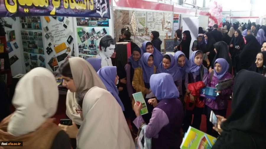 غرفه دانشگاه فرهنگیان در دوازدهمین نمایشگاه پژوهش و فناوری