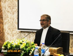 برگزاری کرسی یونسکو با عنوان ( معلمان به مثابه یادگیرندگان مادام العمر ) در دانشگاه فرهنگیان اصفهان