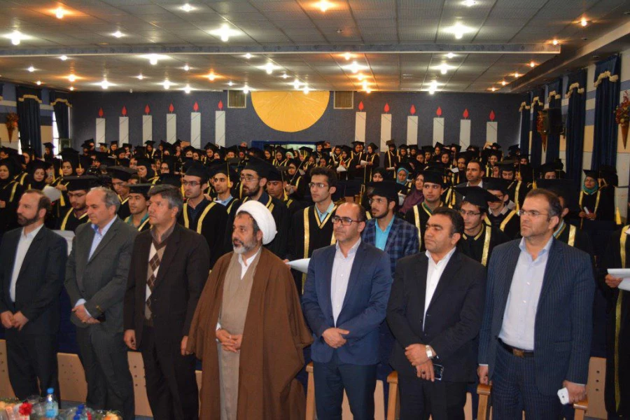 برگزاری جشن فارغ التحصیلی اولین گروه از دانش آموختگان دانشگاه فرهنگیان اصفهان در تاریخ 19 اسفند سال 1395 به روایت تصویر