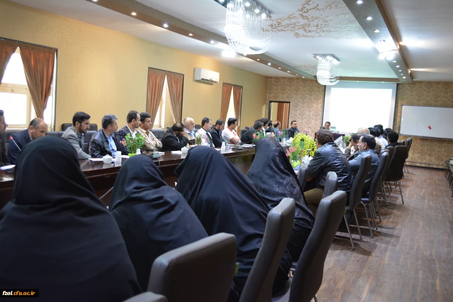 دوره ضمن خدمت پذیرایی و تشریفات مخصوص نیروهای خدمات پردیس ها و مراکز دانشگاه فرهنگیان استان اصفهان در پردیس فاطمه زهرا (س)