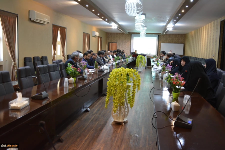 دوره ضمن خدمت پذیرایی و تشریفات مخصوص نیروهای خدمات پردیس ها و مراکز دانشگاه فرهنگیان استان اصفهان در پردیس فاطمه زهرا (س)