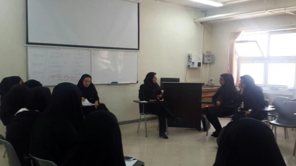 نشست صمیمی سرپرست پردیس فاطمه زهرا (س) دکتر میرحیدری با کلیه اعضای شورای صنفی و کلیه نمایندگان آموزشی