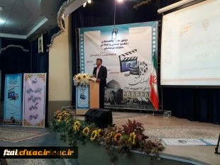 دکتر عروف زاد سرپرست مدیریت پردیس های 
معلمان در قبال بیش از 98 درصد افراد مسؤولیت اجتماعی دارند مفاهیم را با زبان برنده رسانه بر جان افراد نشاند