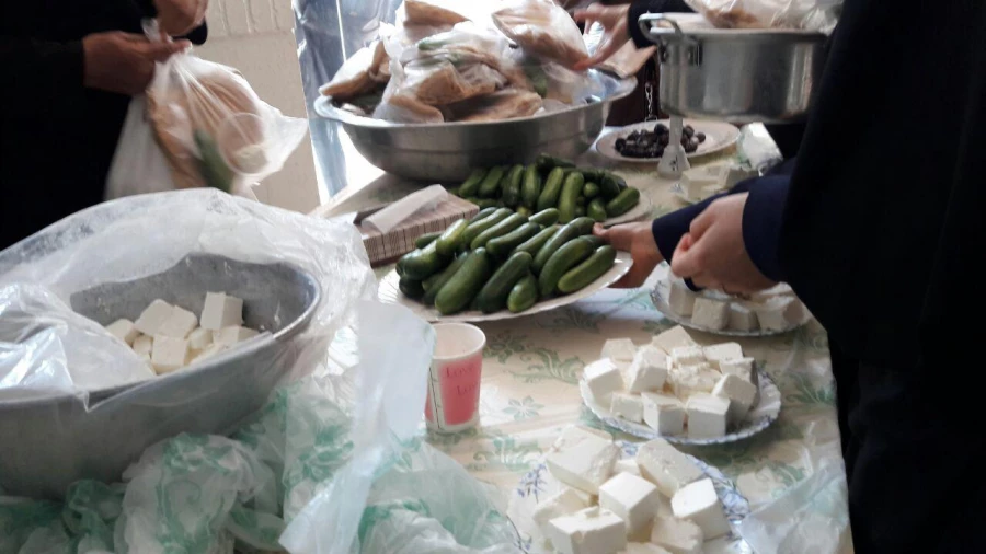 برگزاری مراسم عزاداری به مناسبت ایام شهادت امام حسین (ع) در پردیس فاطمه زهرا (س) اصفهان