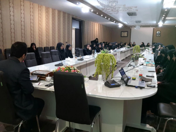 آغاز دوره سیر مطالعاتی آثار شهید مطهری با همایش فرهنگی "معلم شو" در پردیس فاطمه زهرا (س)