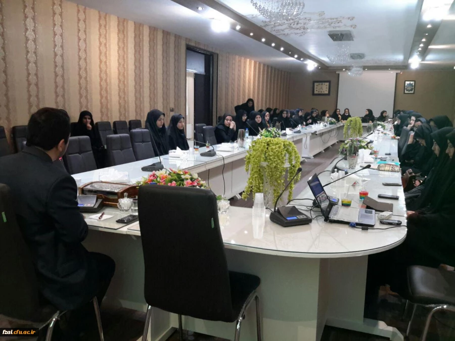 آغاز دوره سیر مطالعاتی آثار شهید مطهری با همایش فرهنگی "معلم شو" در پردیس فاطمه زهرا (س)