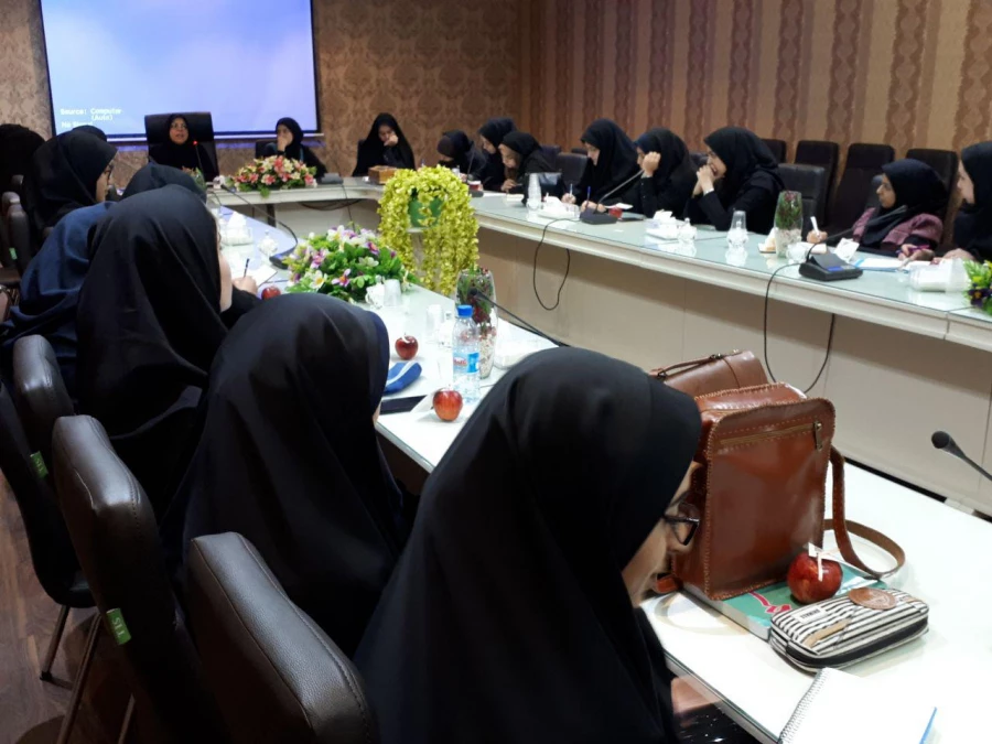 کارگاه نحوه پاسخگویی به سوالات دینی دانش آموزان و درک مفاهیم دینی در کودکان