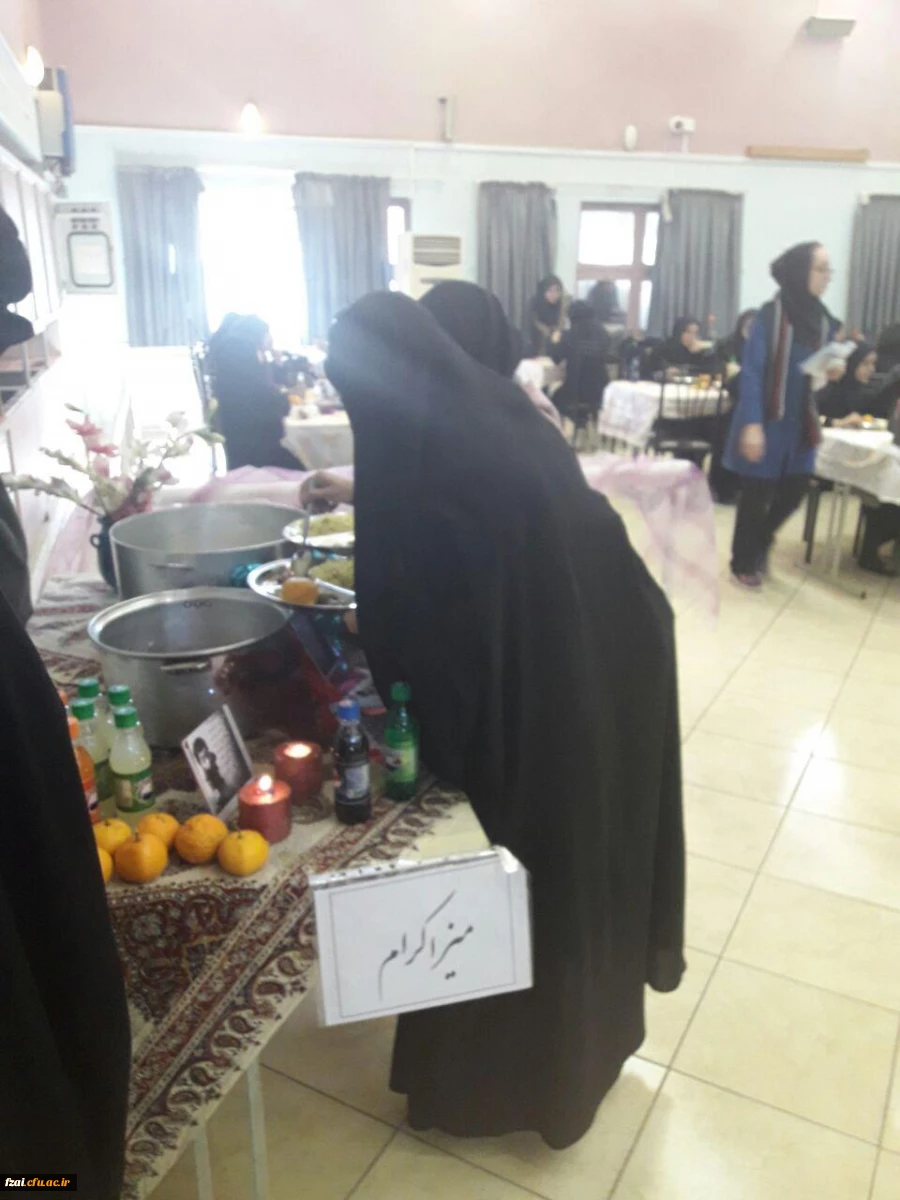 اجرای طرح میز اکرام در پردیس فاطمه زهرا (س)