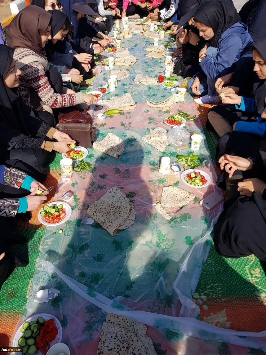 برگزاری اردوی یک روزه کاشان با حضور ۴۲ دانشجومعلم در تاریخ۳۰ فروردین به روایت تصویر