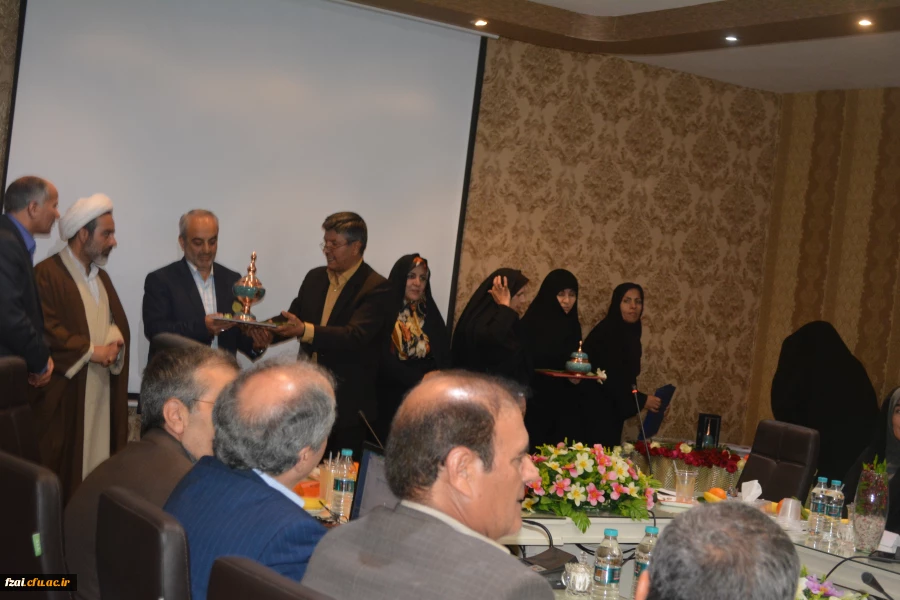 مراسم بزرگداشت هفته آموزش دانشگاه فرهنگیان مدیریت امور پردیس های استان اصفهان