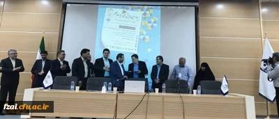 در آستانه یکصدمین سالگرد تربیت معلم و همزمان با هفته معلم با حکم وزیر آموزش و پرورش دکتر خنیفر به عنوان نخستین رئیس دانشگاه فرهنگیان منصوب شد.