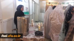 برگزاری مراسم نماز جماعت و افطاری در خوابگاه پردیس فاطمه زهرا(س). اصفهان همزمان با حلول ماه مبارک رمضان.