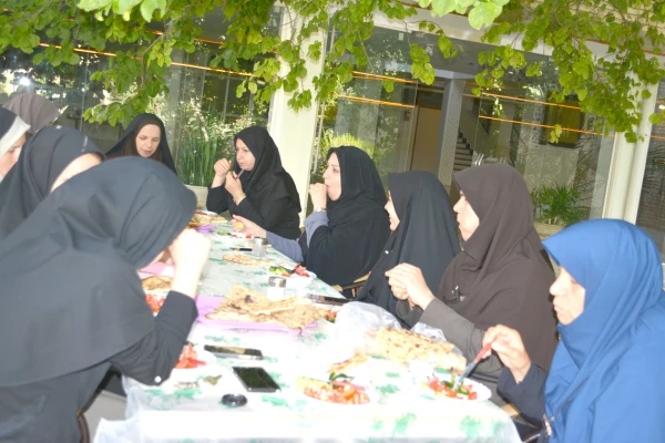 صبحانه کاری در پردیس 97/4/5