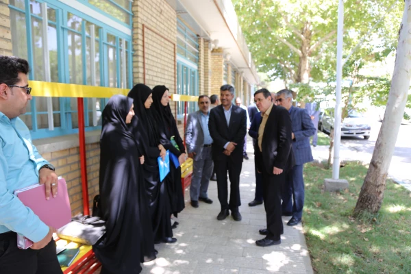 بازدید دکتر خنیفر ریاست دانشگاه فرهنگیان از پردیس فاطمه زهرا (س) و روند مصاحبه مستخدمان پیمانی آموزش و پرورش به روایت تصویر
