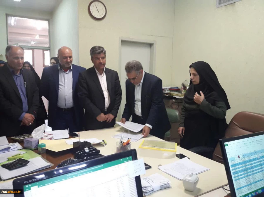بازدید دکتر کچوئیان  سرپرست معاونت نظارت ، ارزیابی و تضمین کیفیت دانشگاه فرهنگیان از روند مصاحبه داوطلبان متعهد دبیری در پردیس فاطمه زهرا (س) اصفهان