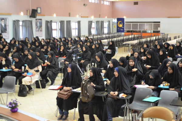 مراسم رسمی استقبال ازدانشجویان جدیدالورود پردیس فاطمه زهرا (س)