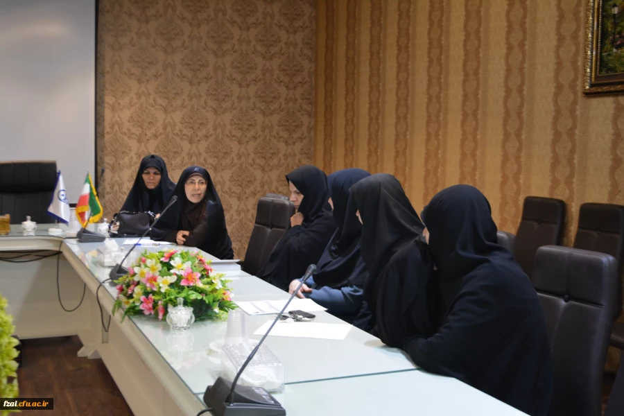 جلسه حلقه های صالحین بسیج اساتید