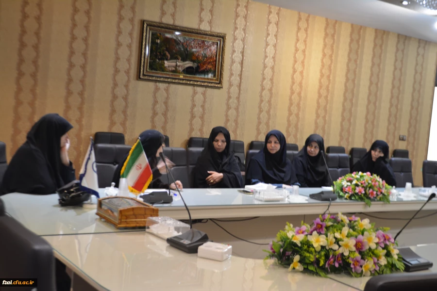 جلسه حلقه های صالحین بسیج اساتید