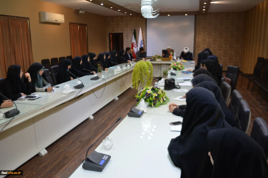 نشست مسئولین نهاد مقام معظم رهبری در دانشگاه فرهنگیان اصفهان با فعالان فرهنگی -اجتماعی پردیس