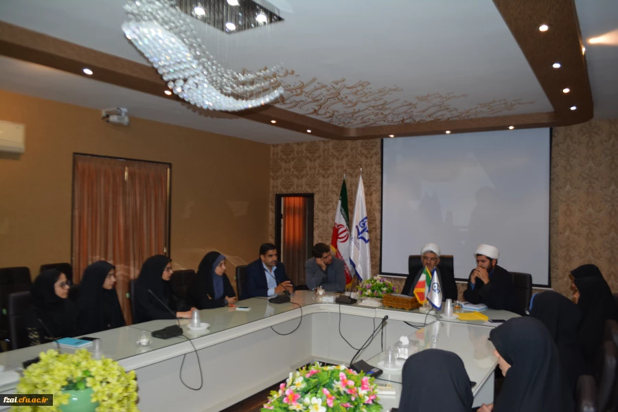 نشست مسئولین نهاد مقام معظم رهبری در دانشگاه فرهنگیان اصفهان با فعالان فرهنگی -اجتماعی پردیس