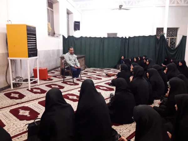 زیارت مزار "شهید محسن حججی" توسط جمعی از دانشجومعلمان پردیس فاطمه زهرا (س) اصفهان