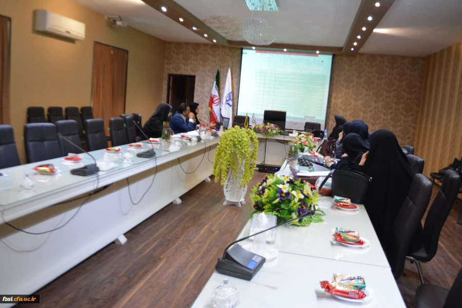 جلسه گروه های آموزشی تربیت حرفه ای  و علوم پایه