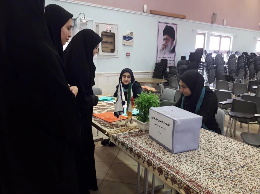 برگزاری انتخابات سالانه انجمن های علمی دانشجویی پردیس فاطمه زهرا(س)