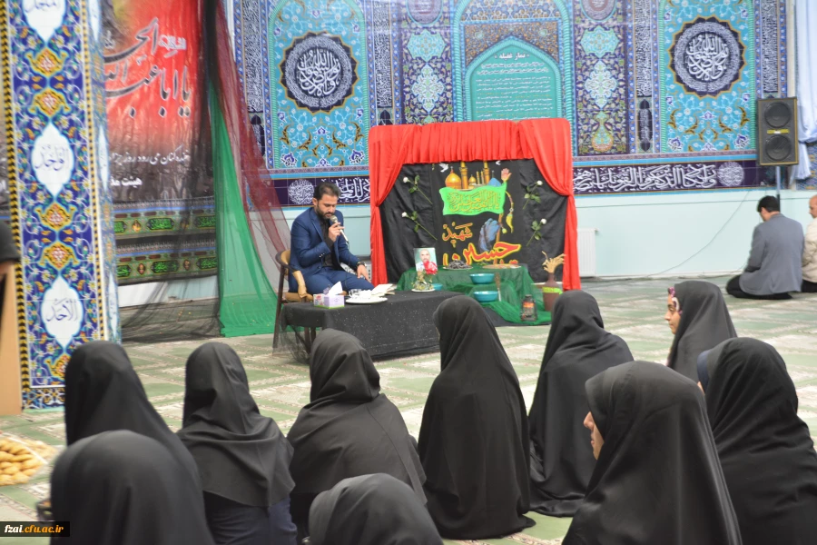 هم زمان با اربعین حسینی مراسم پرفیض زیارت عاشورا ومرثیه سرایی درپردیس فاطمه زهرا (س)  برگزار گردید.