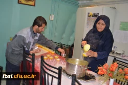 پخت و توزیع شله زرد نذری به مناسبت نهم ربیع الاول سالروز آغاز ولایت و امامت حضرت مهدی(عج)