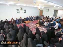 دیدار دانشجویان معلمان و مسئولان پردیس فاطمه زهرا(س) 
با آیت الله سید یوسف طباطبایی نژاد امام جمعه اصفهان  به مناسبت روزدانشجو