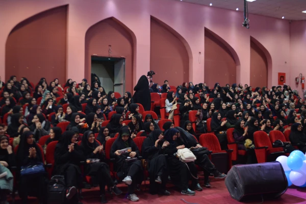 جشن روز دانشجو در سالن اجتماعات شهر رویاهای اصفهان