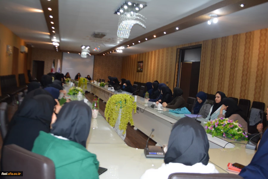 برگزاری میزگرد نقش اجتماعی زنان ، چالش ها و راهکارها