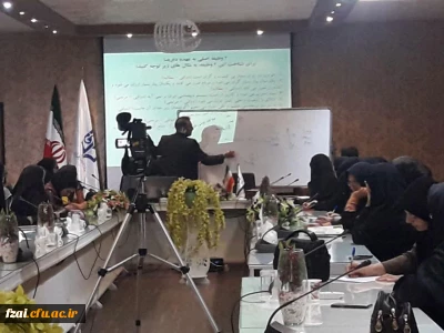 برگزاری جلسه سخنرانی با حضور معاون علم و سازندگی ناحیه ی بسیج دانشجویی استان اصفهان به مناسبت 9 دی ماه