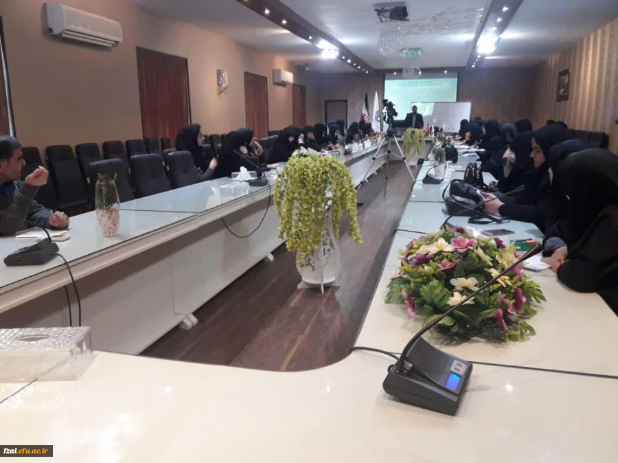 برگزاری جلسه سخنرانی با حضور معاون علم و سازندگی ناحیه ی بسیج دانشجویی استان اصفهان به مناسبت 9 دی ماه