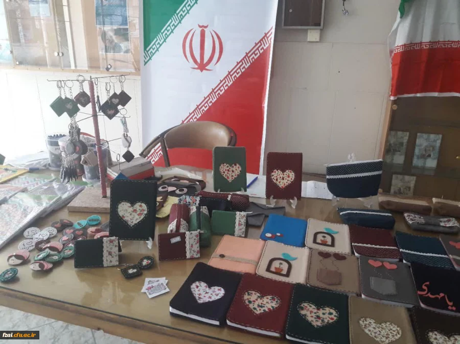 برپایی نمایشگاه و فروشگاه کالای ایرانی به مناسبت ایام الله دهه فجر