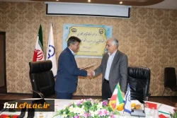  تفاهم نامه همکاری دانشگاه فرهنگیان و صنعتی مالک اشتر منعقد شد.