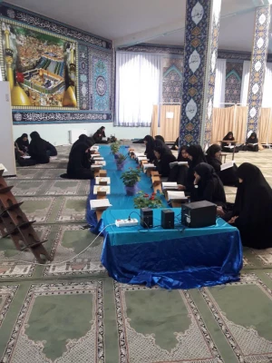 مراسم جزء خوانی قرآن کریم هر روز در پردیس فاطمه زهرا (س)