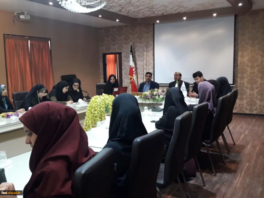 برگزاری کارگاه توجیهی قوانین و مقررات اداری و مدارس