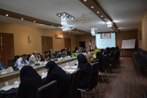 جلسه مشترک مسئولان دانشگاه فرهنگیان استان اصفهان با اعضاء محترم هیات علمی